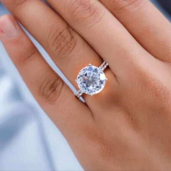 Genuine White Topaz Ring Platinum over Sterling Silver Sz 8! 😲 - Picture 8 of 13